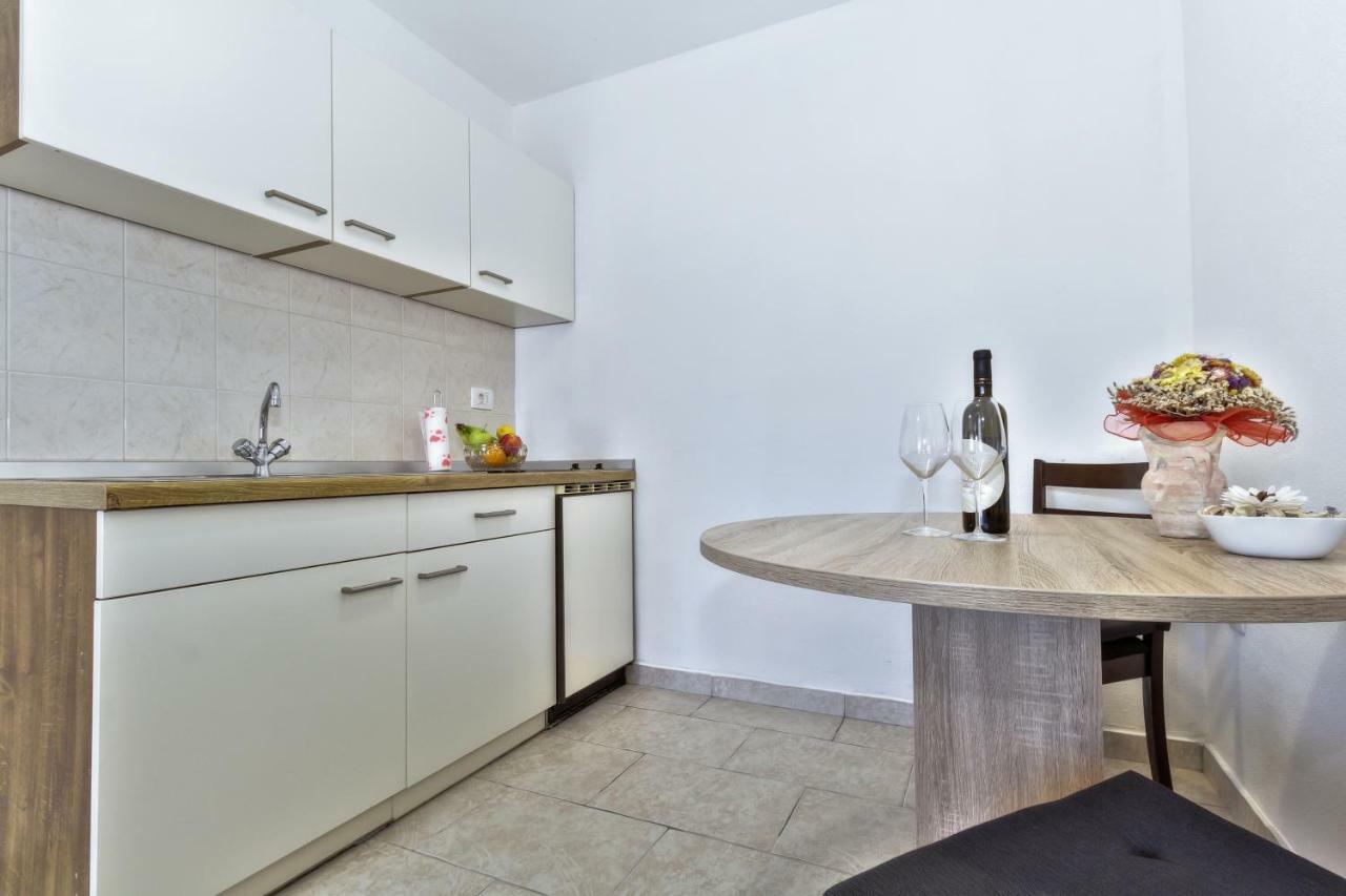 Apartmani Anna Umag Bagian luar foto
